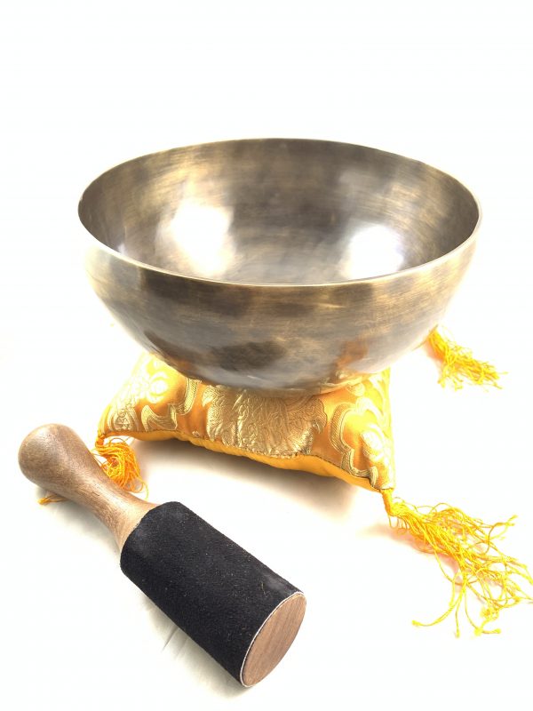 Hand Made Dark Finish Crown Chakra Singing Bowl - Image 2