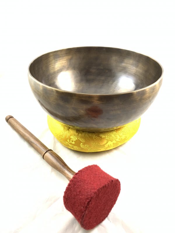 Hand Made Dark Finish Crown Chakra Singing Bowl - Image 3